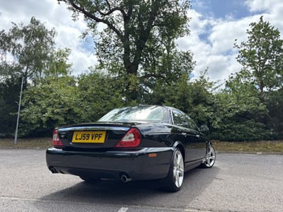 Lot 6 - 2009 Jaguar XJ 3.0 V6 Final Edition