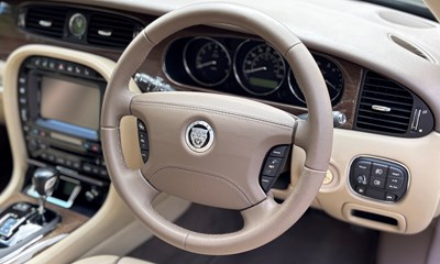 Lot 6 - 2009 Jaguar XJ 3.0 V6 Final Edition