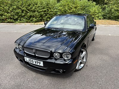 Lot 6 - 2009 Jaguar XJ 3.0 V6 Final Edition