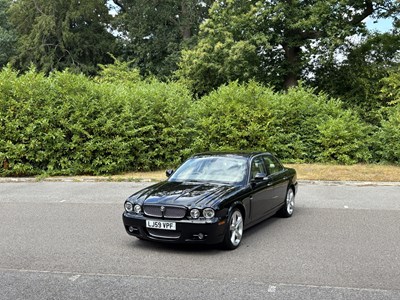Lot 6 - 2009 Jaguar XJ 3.0 V6 Final Edition