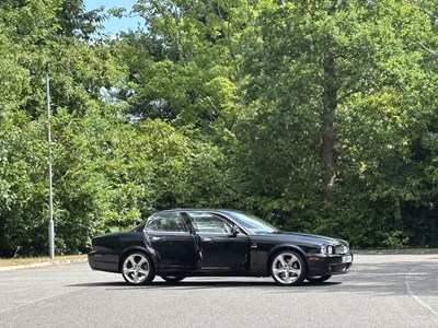 Lot 6 - 2009 Jaguar XJ 3.0 V6 Final Edition