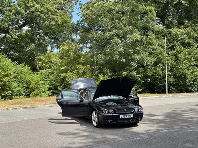 Lot 6 - 2009 Jaguar XJ 3.0 V6 Final Edition