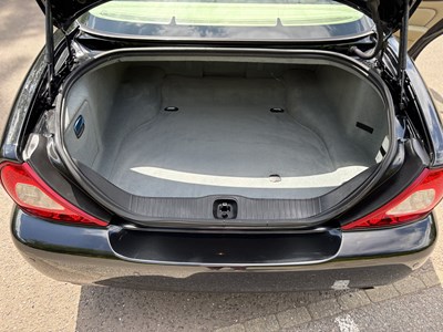 Lot 6 - 2009 Jaguar XJ 3.0 V6 Final Edition