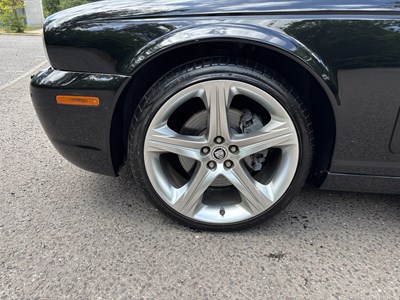 Lot 6 - 2009 Jaguar XJ 3.0 V6 Final Edition