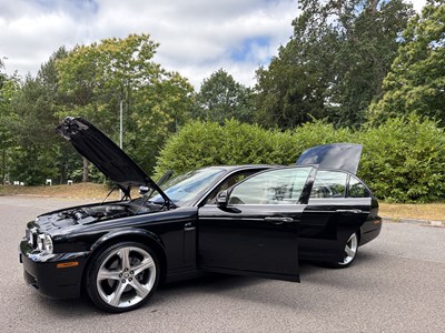 Lot 6 - 2009 Jaguar XJ 3.0 V6 Final Edition