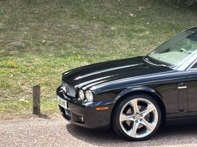 Lot 6 - 2009 Jaguar XJ 3.0 V6 Final Edition