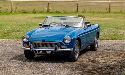 Lot 1973 MGB Roadster