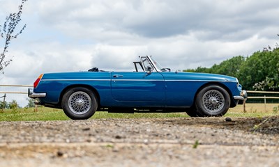 Lot 1973 MGB Roadster