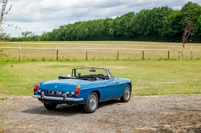 Lot 1973 MGB Roadster