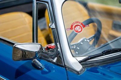 Lot 1973 MGB Roadster