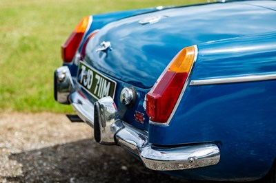 Lot 1973 MGB Roadster