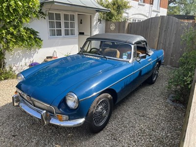 Lot 1973 MGB Roadster