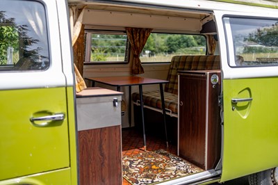 Lot 1977 Volkswagen Camper