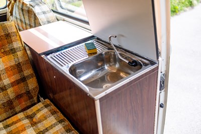 Lot 1977 Volkswagen Camper