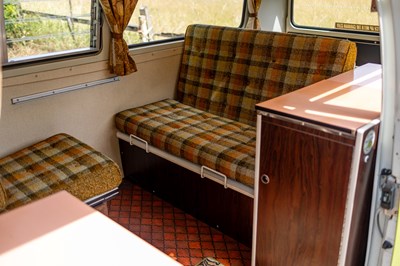 Lot 1977 Volkswagen Camper