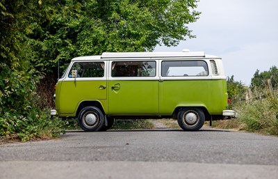 Lot 1977 Volkswagen Camper
