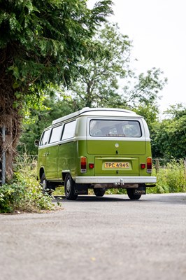 Lot 1977 Volkswagen Camper