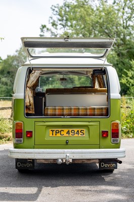 Lot 1977 Volkswagen Camper
