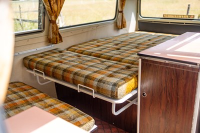 Lot 1977 Volkswagen Camper