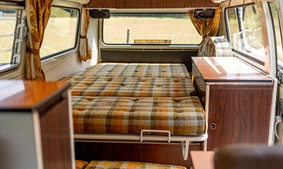 Lot 1977 Volkswagen Camper