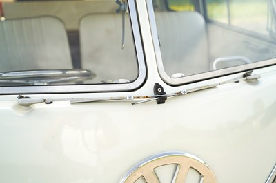 Lot 1964 Volkswagen Type 2 Split Screen Deluxe Kombi 15 window