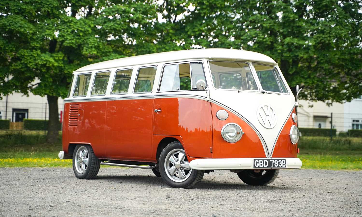 Lot 1964 Volkswagen Type 2 Split Screen Deluxe Kombi 15 window