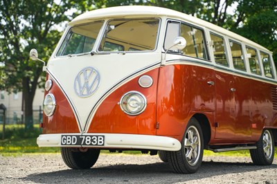Lot 1964 Volkswagen Type 2 Split Screen Deluxe Kombi 15 window