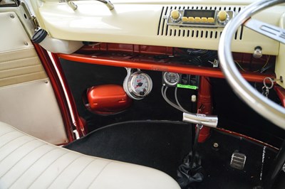 Lot 1964 Volkswagen Type 2 Split Screen Deluxe Kombi 15 window