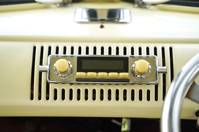 Lot 1964 Volkswagen Type 2 Split Screen Deluxe Kombi 15 window
