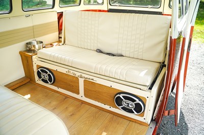 Lot 1964 Volkswagen Type 2 Split Screen Deluxe Kombi 15 window