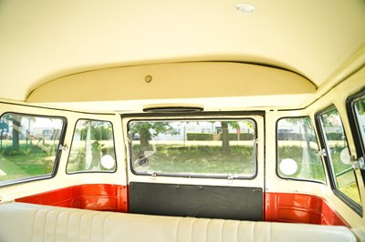 Lot 1964 Volkswagen Type 2 Split Screen Deluxe Kombi 15 window