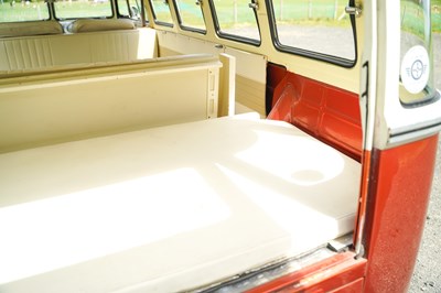 Lot 1964 Volkswagen Type 2 Split Screen Deluxe Kombi 15 window