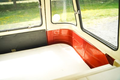 Lot 1964 Volkswagen Type 2 Split Screen Deluxe Kombi 15 window