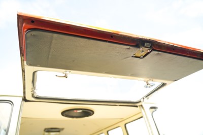 Lot 1964 Volkswagen Type 2 Split Screen Deluxe Kombi 15 window