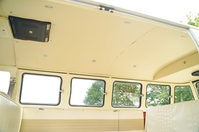 Lot 1964 Volkswagen Type 2 Split Screen Deluxe Kombi 15 window