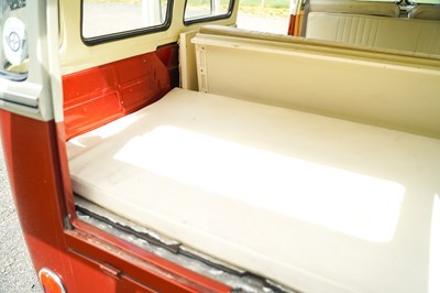Lot 1964 Volkswagen Type 2 Split Screen Deluxe Kombi 15 window