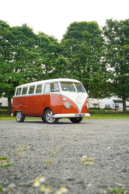 Lot 1964 Volkswagen Type 2 Split Screen Deluxe Kombi 15 window