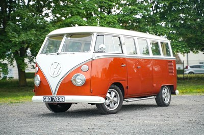 Lot 1964 Volkswagen Type 2 Split Screen Deluxe Kombi 15 window