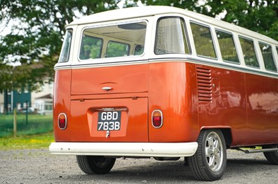Lot 1964 Volkswagen Type 2 Split Screen Deluxe Kombi 15 window