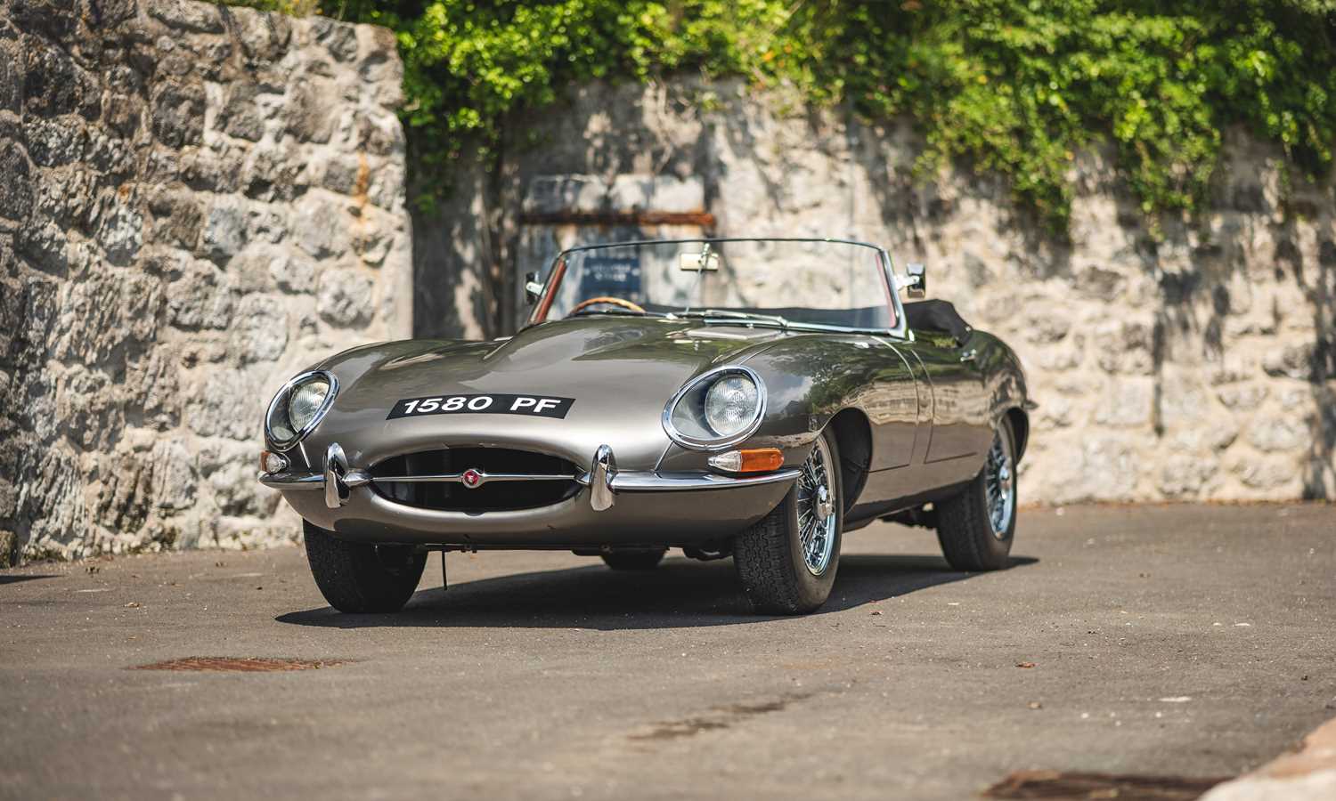 Lot 1963 Jaguar E-Type Series I Roadster (3.8 litre)