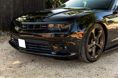 Lot 2015 Chevrolet Camaro SS