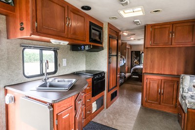 Lot 169 - 2008 Coachmen Mirada 350 DS