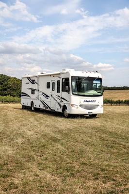 Lot 169 - 2008 Coachmen Mirada 350 DS