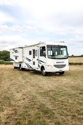Lot 169 - 2008 Coachmen Mirada 350 DS