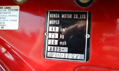 Lot 1988 Honda Dax 50