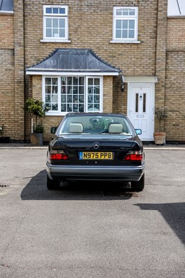 Lot 1995 Mercedes-Benz E320 Coupé