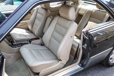Lot 1995 Mercedes-Benz E320 Coupé
