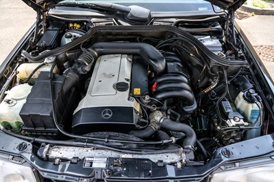 Lot 1995 Mercedes-Benz E320 Coupé