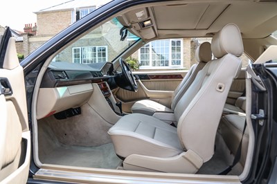 Lot 1995 Mercedes-Benz E320 Coupé
