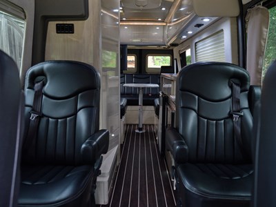 Lot 2014 Mercedes-Benz Sprinter 515 CDI ‘Airstream Interstate’